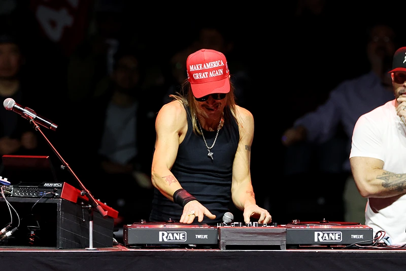 Kid Rock Kicks Off Trump’s Victory Rally With Electric Performance