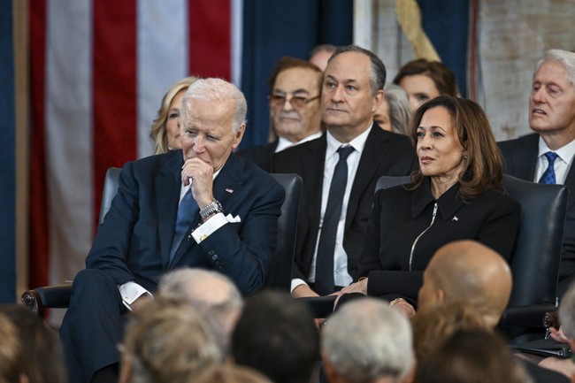 New York Times Shock Poll Reveals the Complete Collapse of Democratic Party
