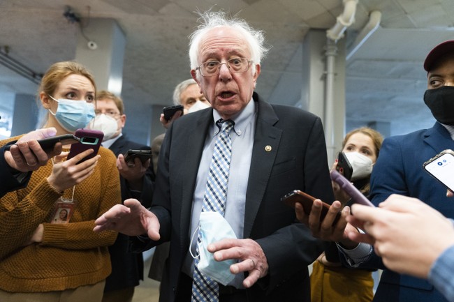 Millionaire Bernie Sanders Begs for $27 Donations to Fight Oligarchy and Get a Hot Meal at the Marriott