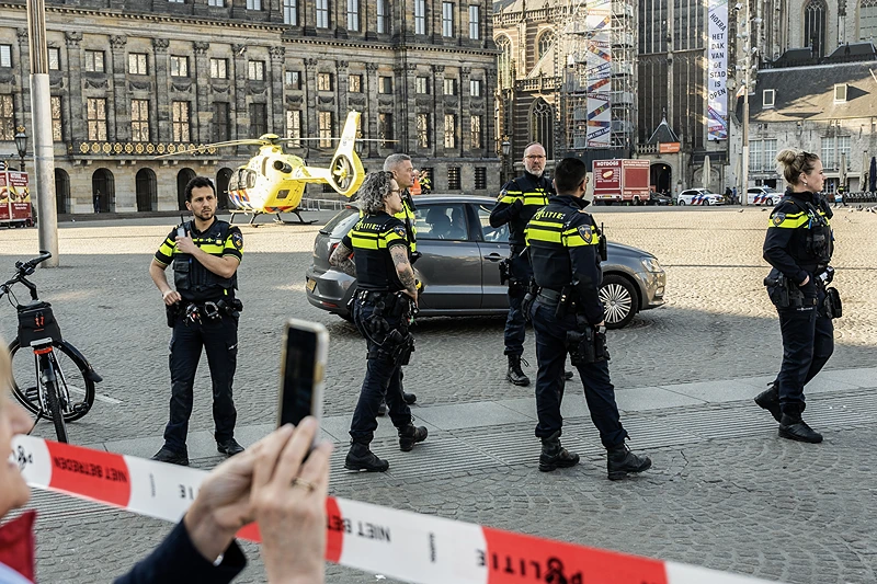 Netherlands: 5 Injured, Including 2 Americans, During ‘Stabbing Spree’ In Amsterdam