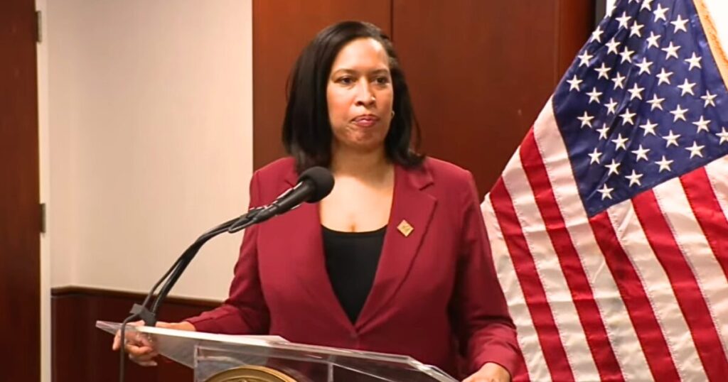 DC Mayor Under Fire Over Undisclosed Lavish Trips, Foreign-Funded Travel