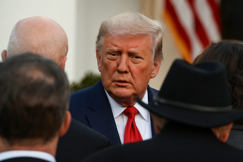 TOUCHING MOMENT- President Trump Speaks With Charlie Kirk’s Parents After Ceremony