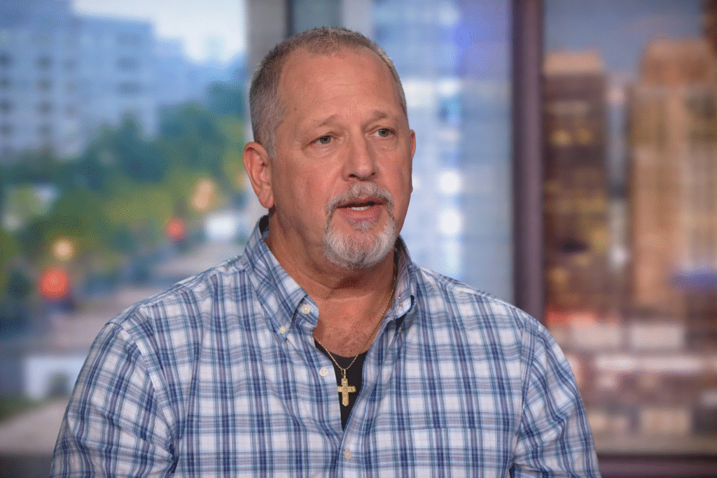 Renee Good’s former father-in-law appears in a televised CNN interview, speaking about the Minneapolis ICE shooting and the circumstances surrounding the incident.